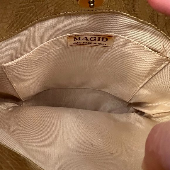 Vintage Magid Gold Leather magnetic closure purse with chain strap - Picture 3 of 7